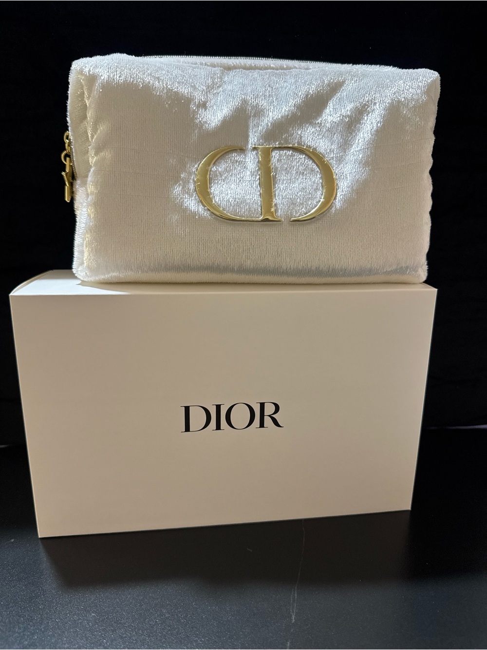 Dior White Velvet CD Logo Cosmetic Pouch - Picture 10 of 10